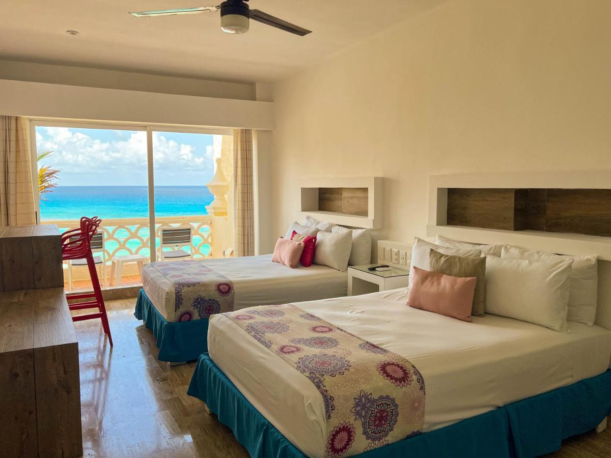 Beachside Apartments Канкун Екстериор снимка
