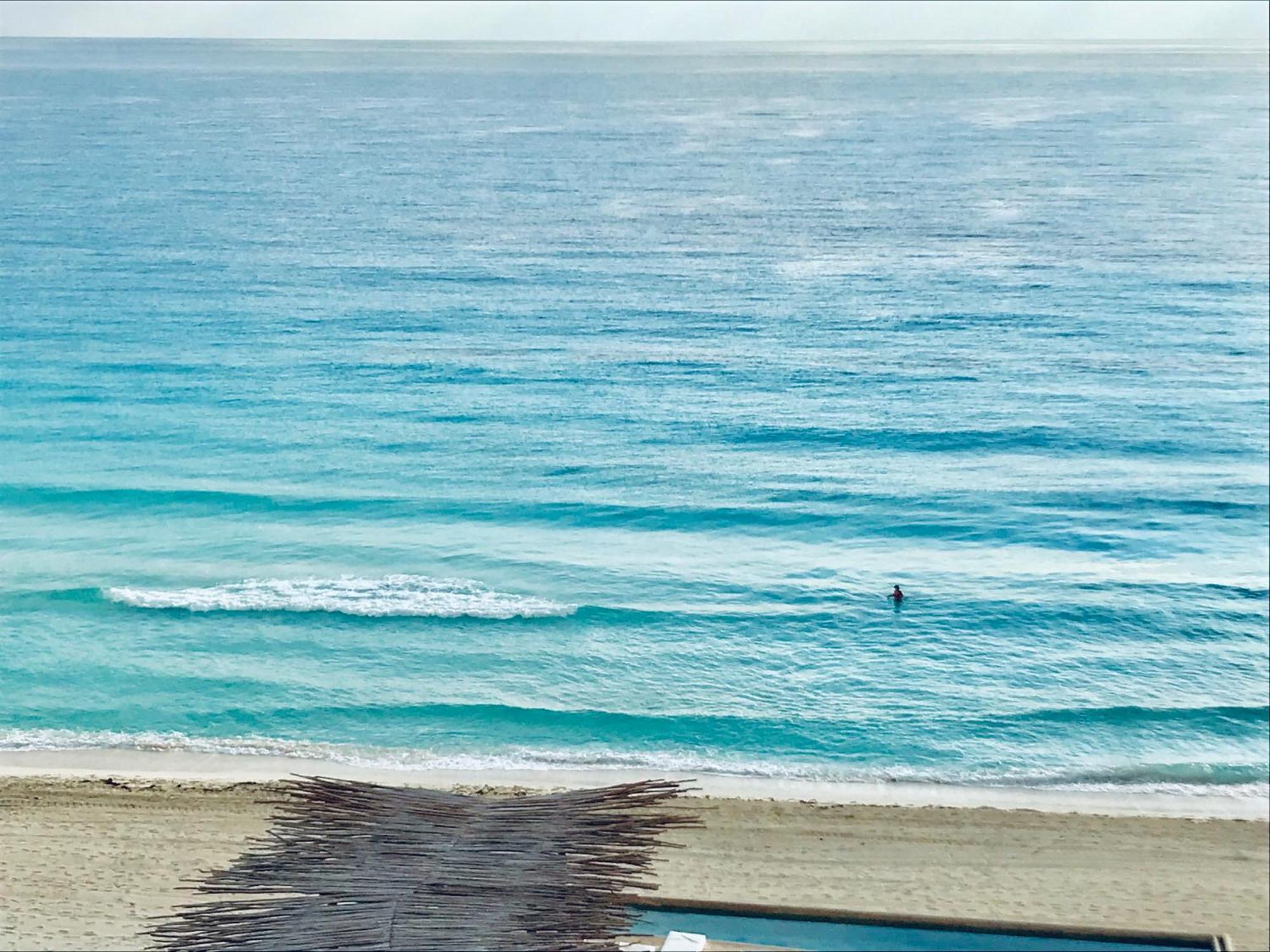 Beachside Apartments Канкун Екстериор снимка